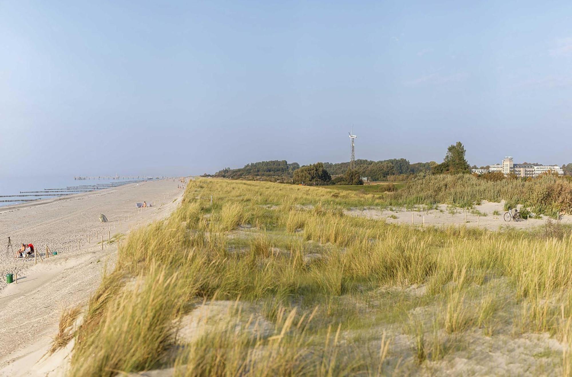 Waterkant In Der Seefahrtschule Wustrow  Buitenkant foto